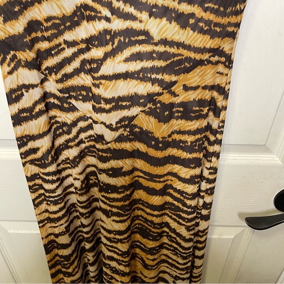 RONNY KOBO
Uzina Mesh Animal Print Round Neck Sleeveless Maxi A-Line Dress Sz M - Picture 11 of 14